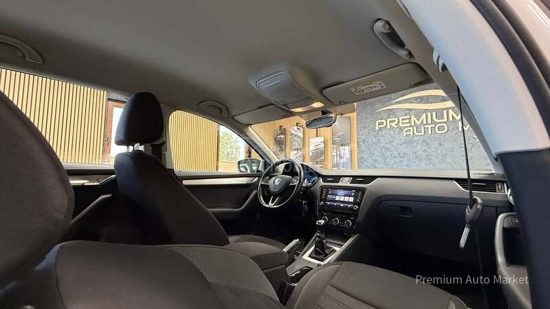 Škoda Octavia //1.6 TDI/N.AVI/FUL