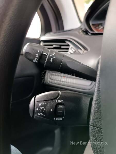 Peugeot 208 1.5BlueHDI