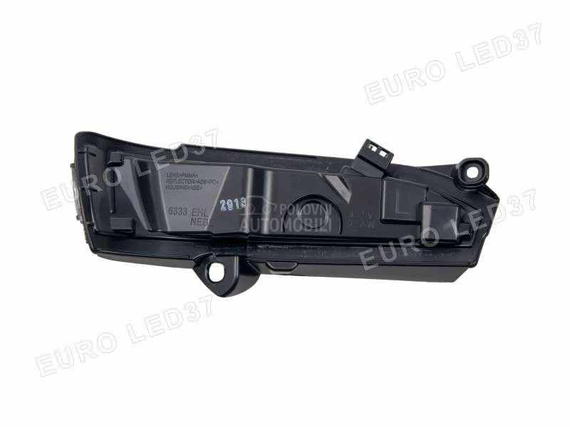 Migavac u retrovizoru