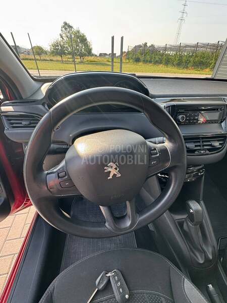 Peugeot 208 NOV