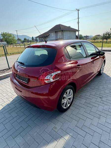 Peugeot 208 NOV