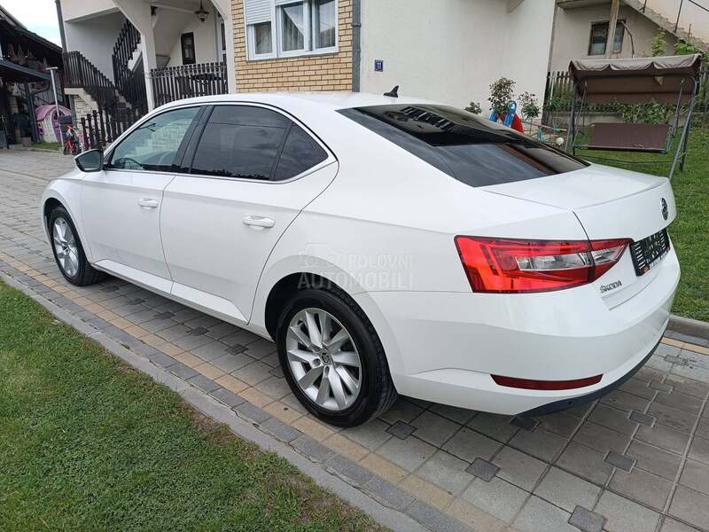 Škoda Superb DSG 4x4