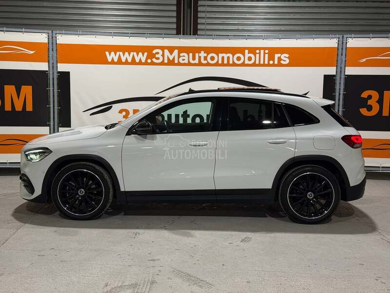 Mercedes Benz GLA 200 D/AMG/BLACK/20