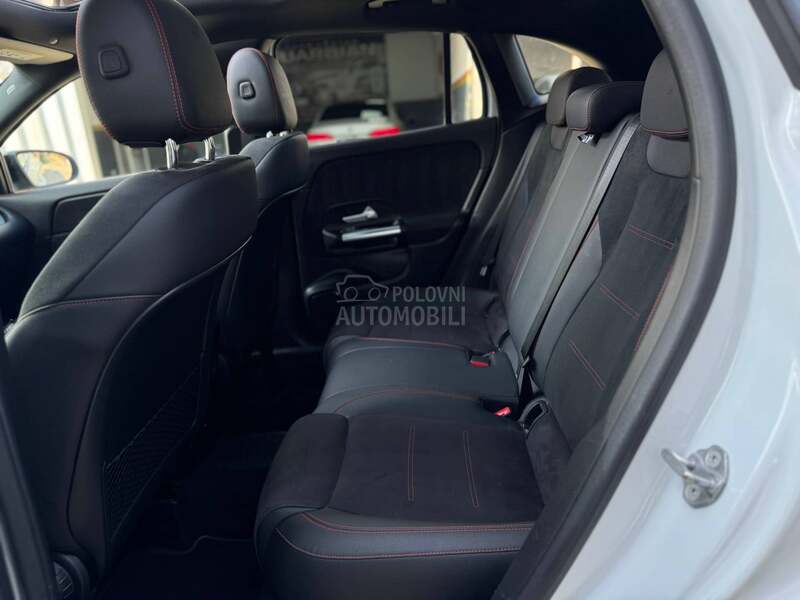 Mercedes Benz GLA 200 D/AMG/BLACK/20