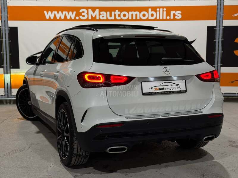 Mercedes Benz GLA 200 D/AMG/BLACK/20