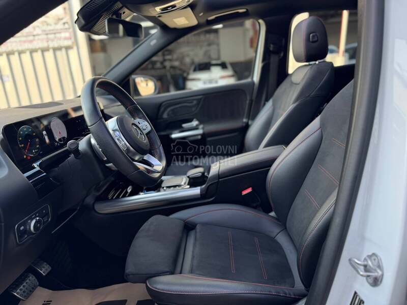 Mercedes Benz GLA 200 D/AMG/BLACK/20