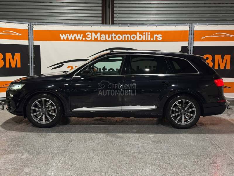 Audi Q7 S-Line/Panora/7sed