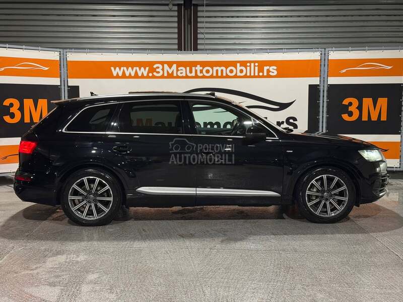 Audi Q7 S-Line/Panora/7sed
