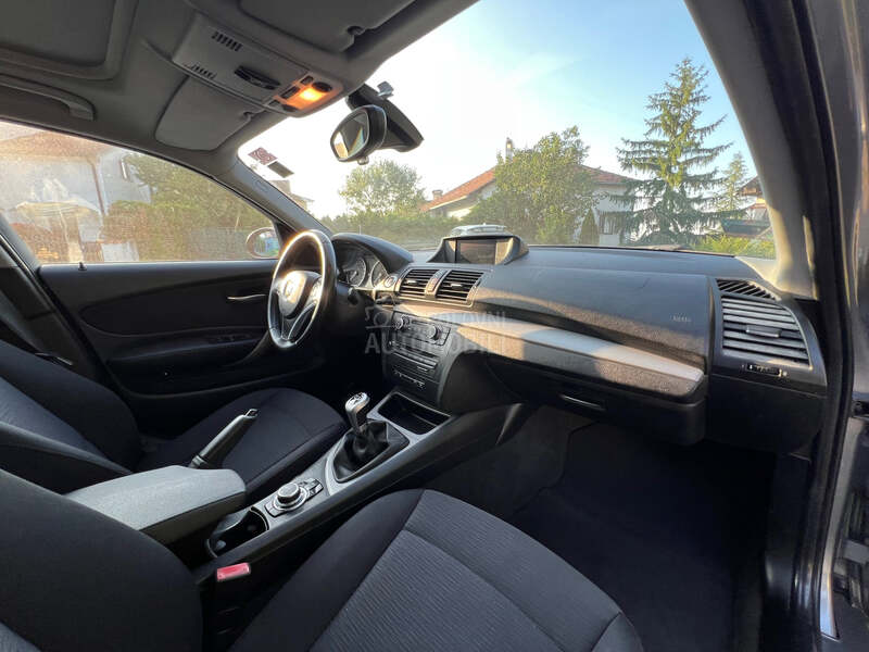 BMW 118 