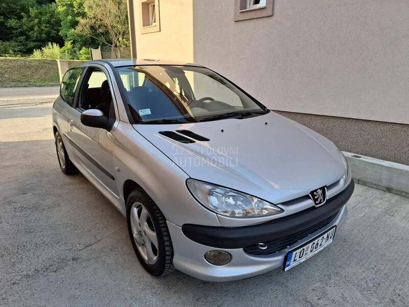 Peugeot 206 