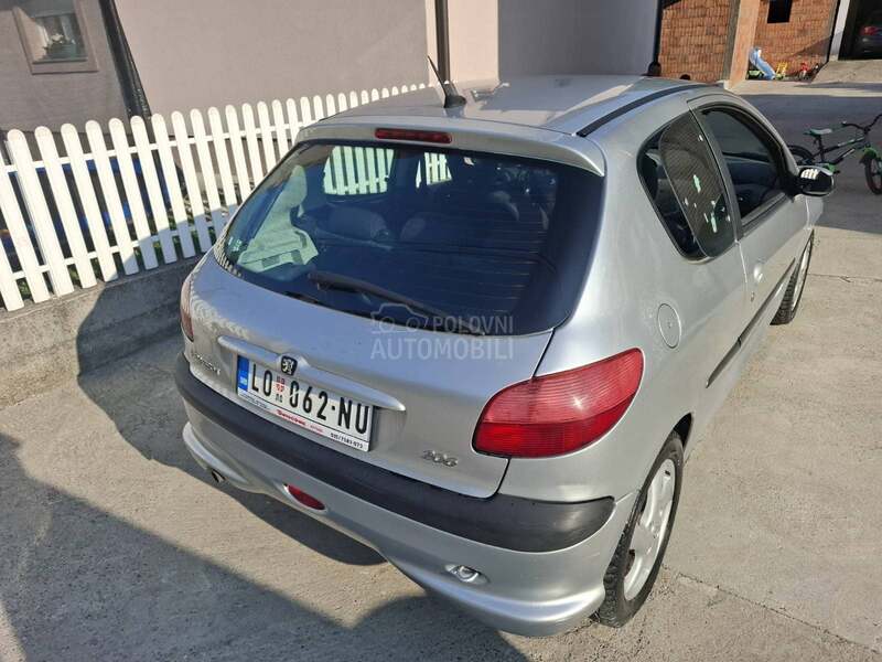 Peugeot 206 