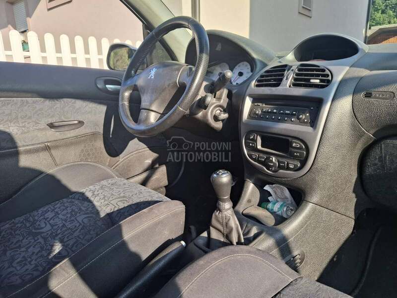 Peugeot 206 