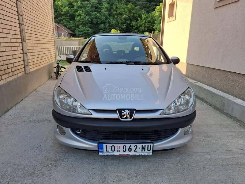 Peugeot 206 