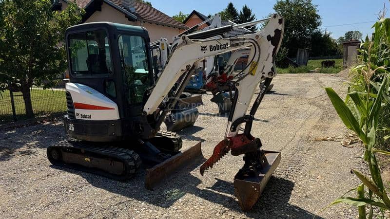 Bobcat E26 2014God.