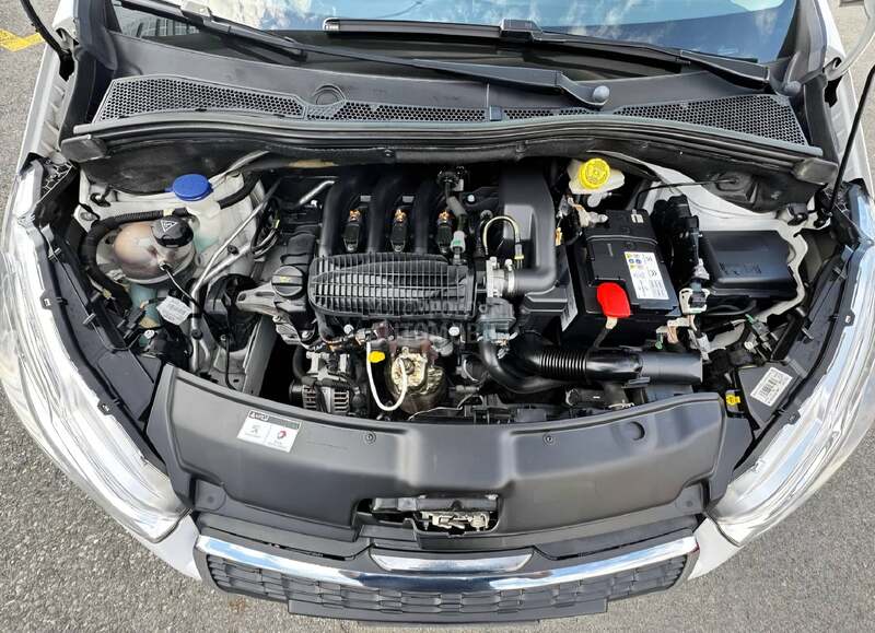Peugeot 208 1.2 VTI