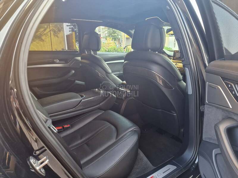 Audi S8 S8 Carbon edition