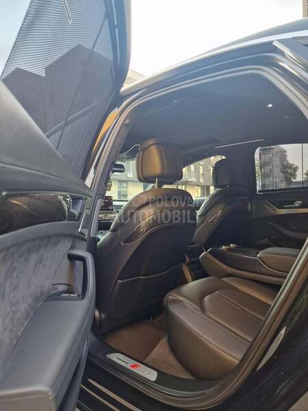 Audi S8 S8 Carbon edition
