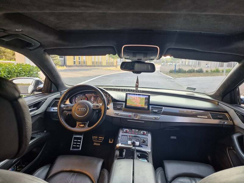 Audi S8 S8 Carbon edition