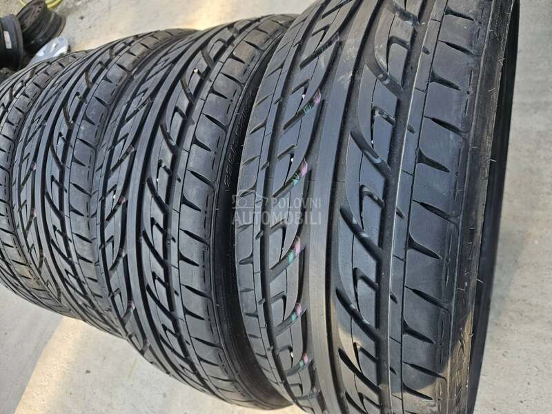 Nexen 225/35 R20 Letnja
