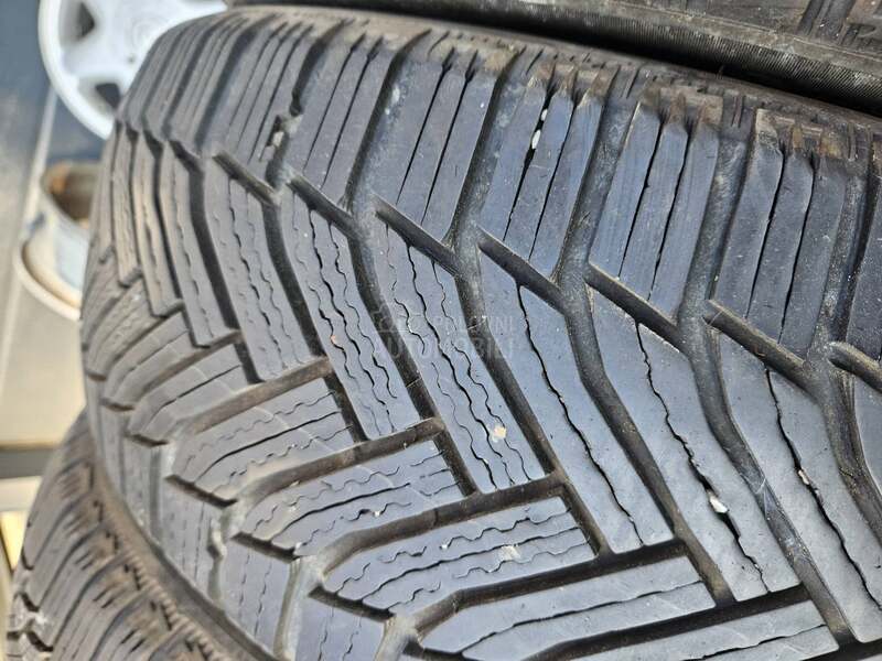 Michelin 205/55 R17 Zimska