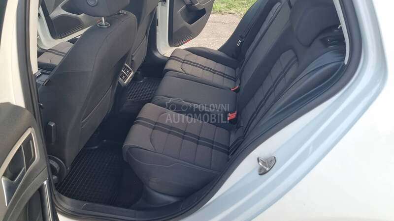 Volkswagen Golf 7 1.6 TDI P.E.R.L.A