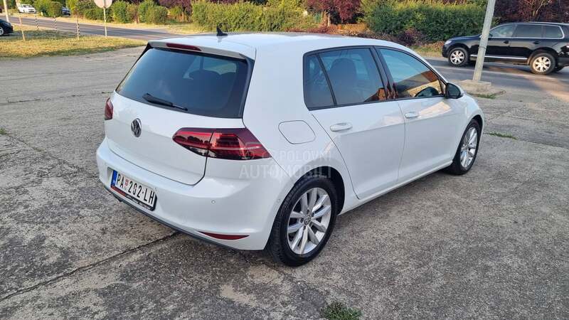 Volkswagen Golf 7 1.6 TDI P.E.R.L.A