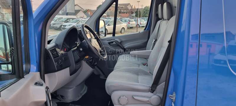 Volkswagen Crafter 2.5 TDI L2  H2