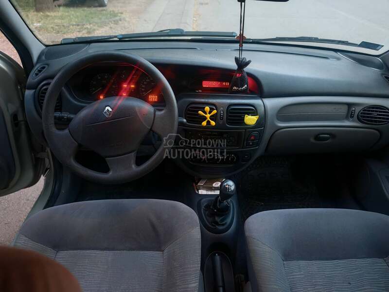 Renault Megane 1.4 16v