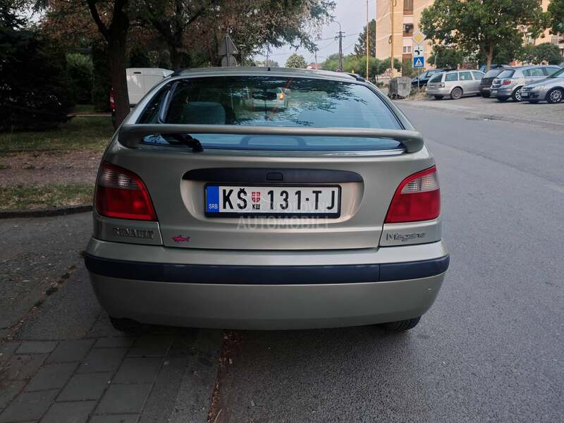 Renault Megane 1.4 16v