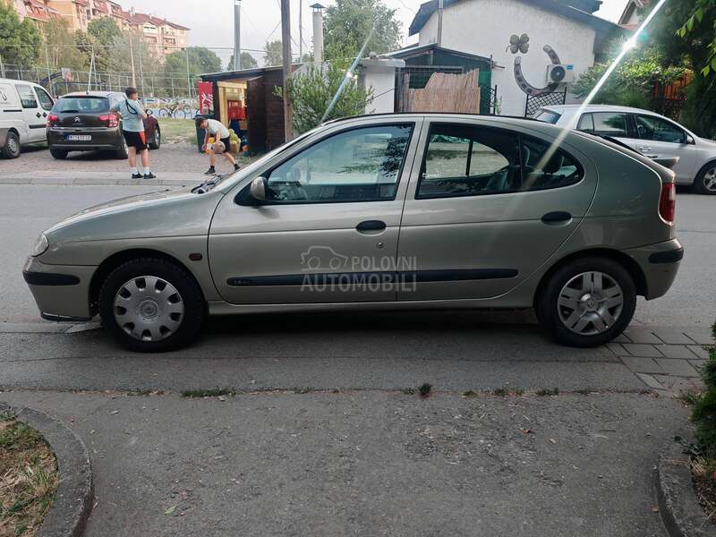 Renault Megane 1.4 16v