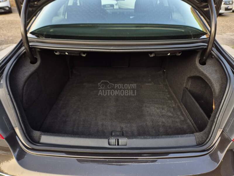 Volkswagen Passat CC 2.0 TDI