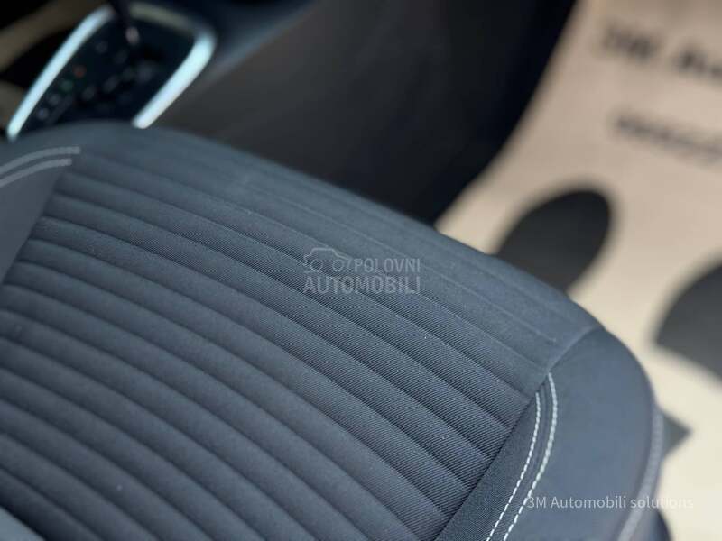 Toyota Yaris Hybrid/Aut