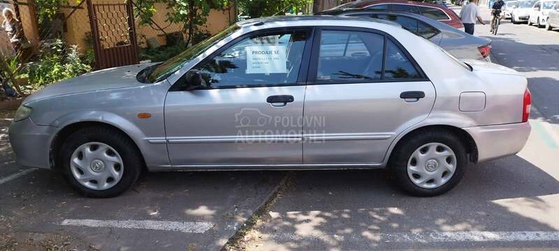 Mazda 323 
