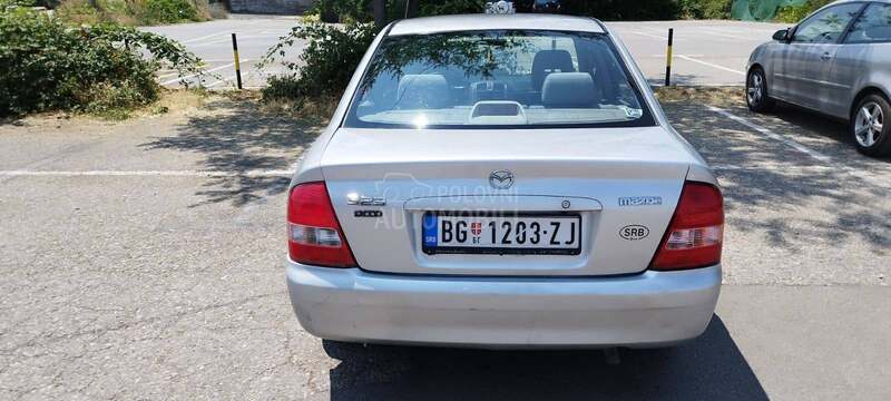 Mazda 323 