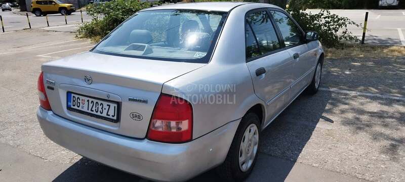 Mazda 323 