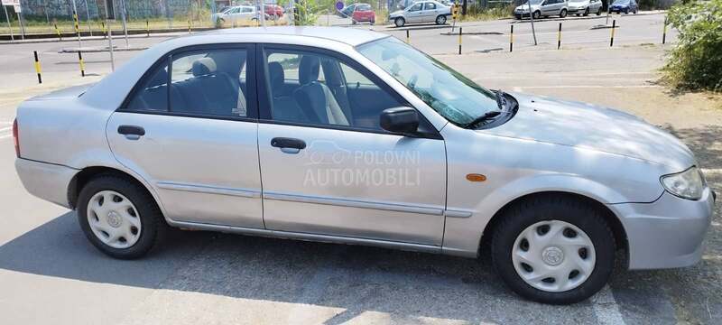 Mazda 323 