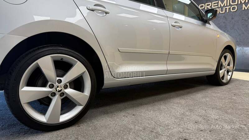 Škoda Rapid //1.2 TSI/PANO/SALON