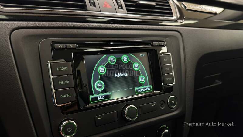 Škoda Rapid //1.2 TSI/PANO/SALON