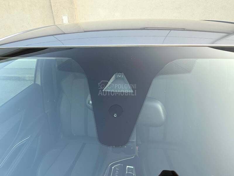 Peugeot 3008 1.5HDI/ALLURE