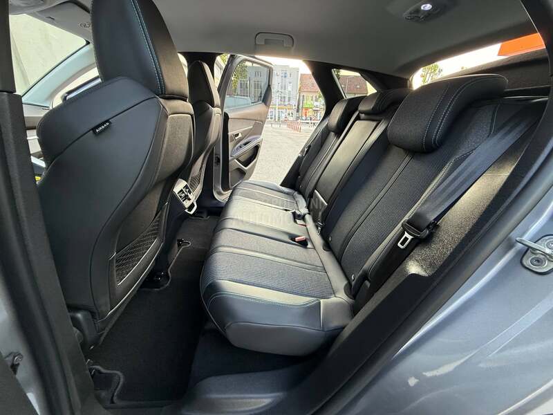 Peugeot 3008 1.5HDI/ALLURE
