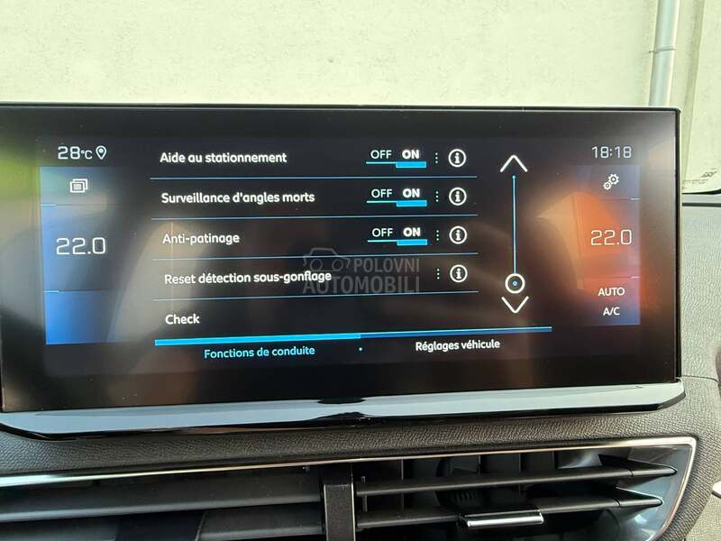 Peugeot 3008 1.5HDI/ALLURE