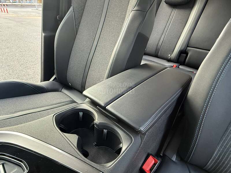 Peugeot 3008 1.5HDI/ALLURE