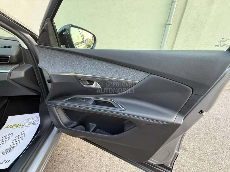 Peugeot 3008 1.5HDI/ALLURE