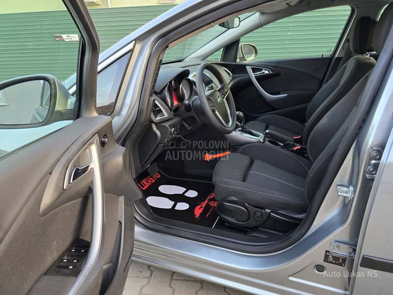 Opel Astra J 1 4 N.A.V.I.