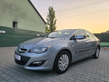 Opel Astra J 1 4 N.A.V.I.
