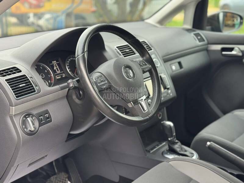 Volkswagen Touran HIGHLINE CH
