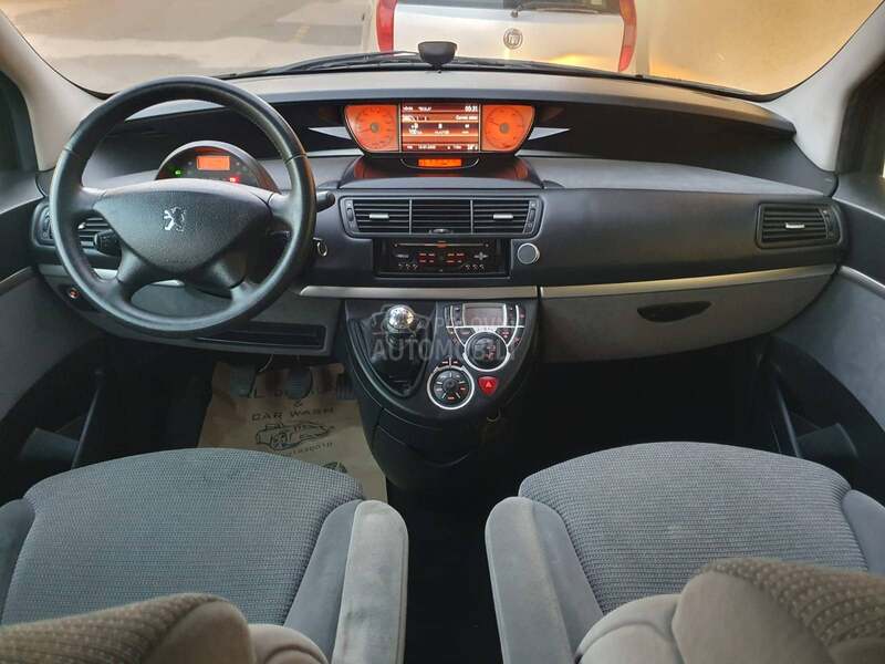 Peugeot 807 