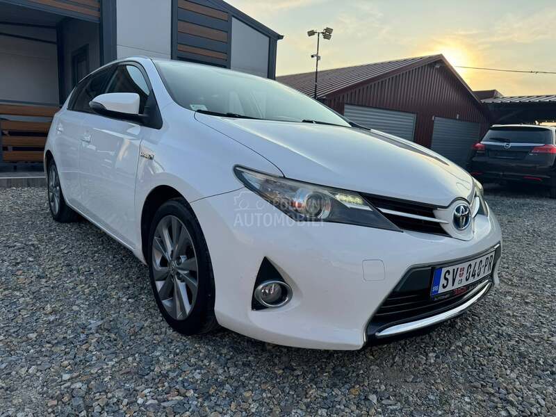 Toyota Auris 1.8 HYBRID