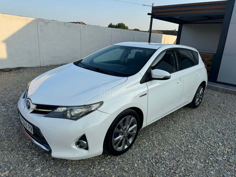 Toyota Auris 1.8 HYBRID