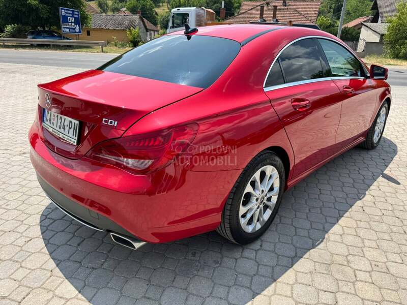 Mercedes Benz CLA 200 